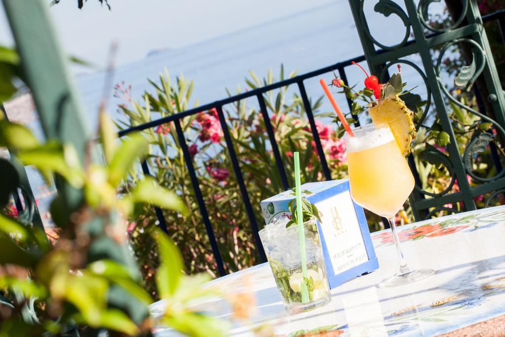 Hotel Grand De Rose
