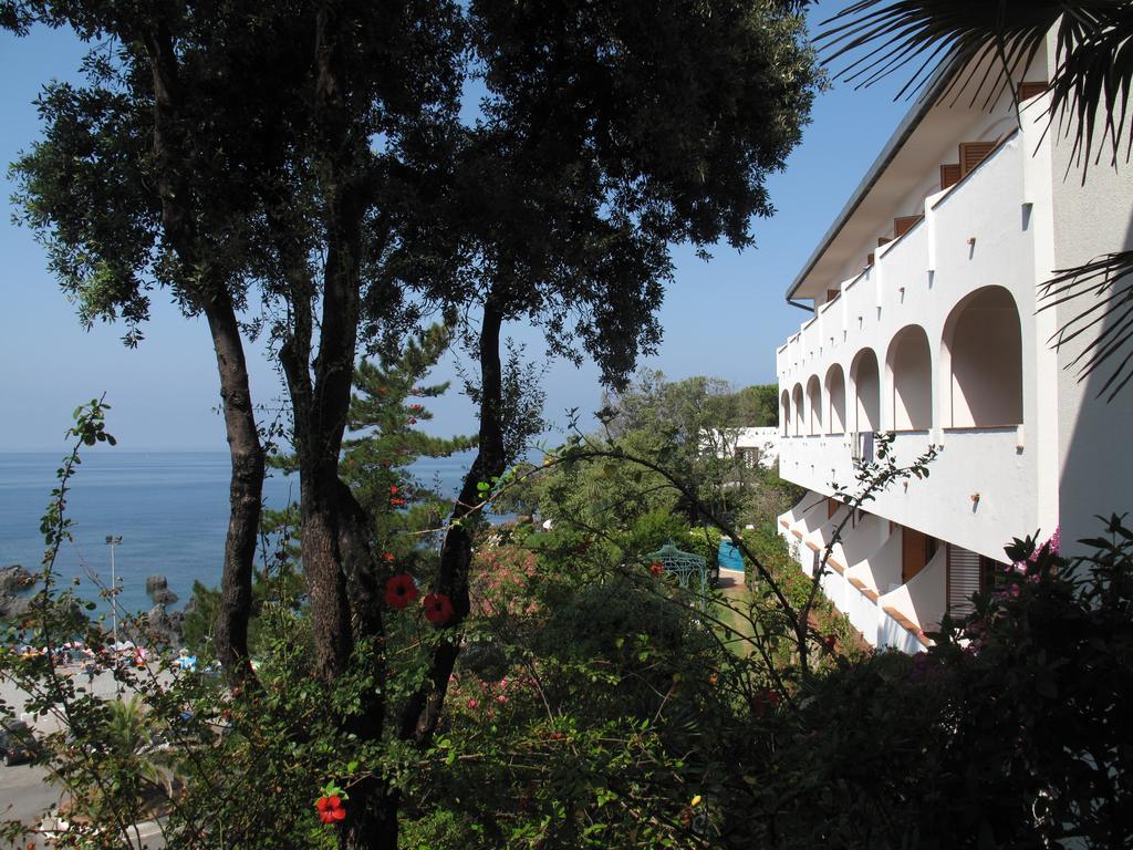 Grand De Rose Hotel