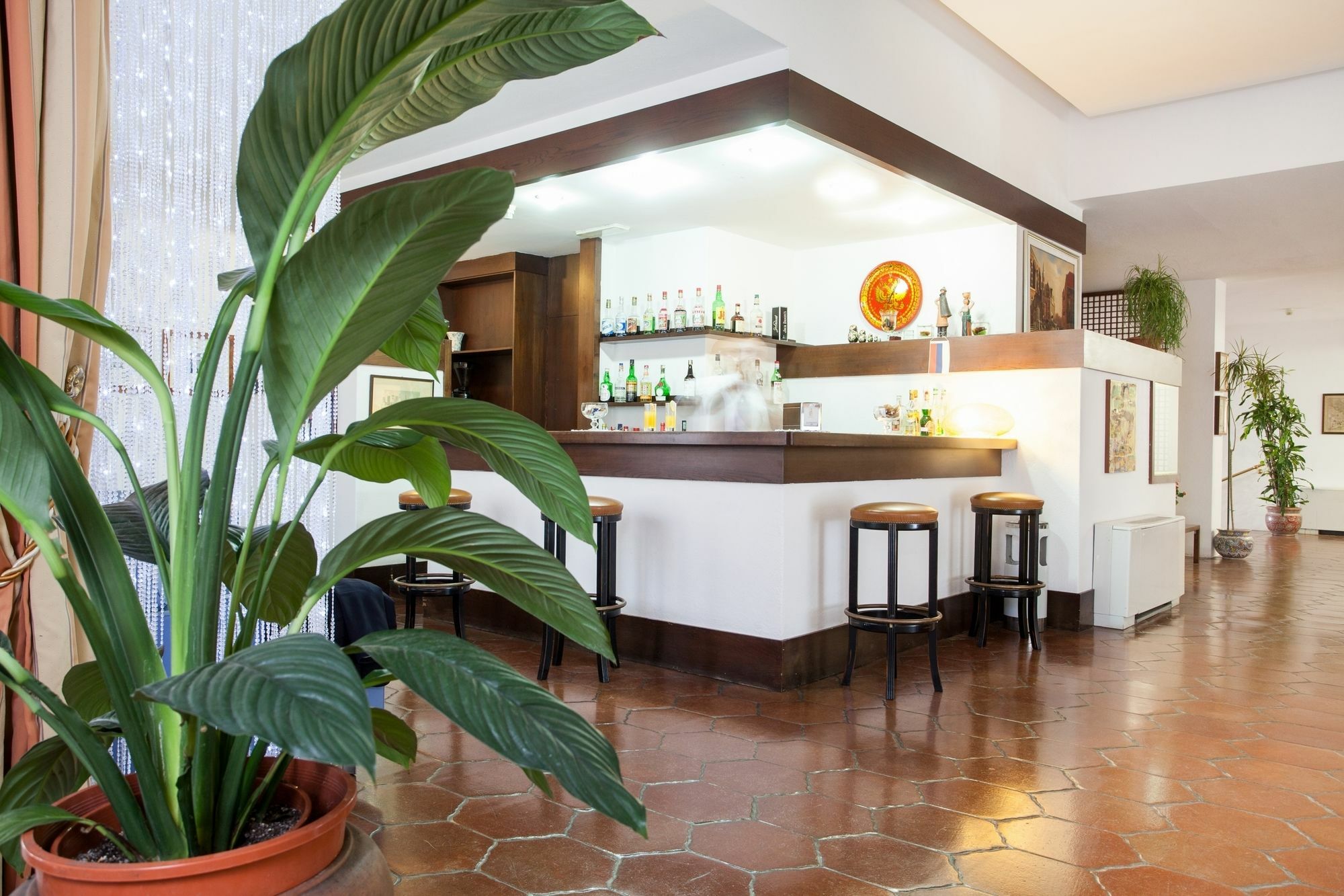 Hotel Grand De Rose 4*