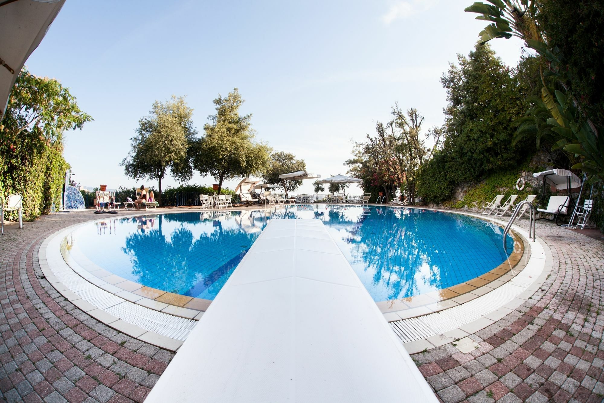 Grand De Rose Hotel 4*