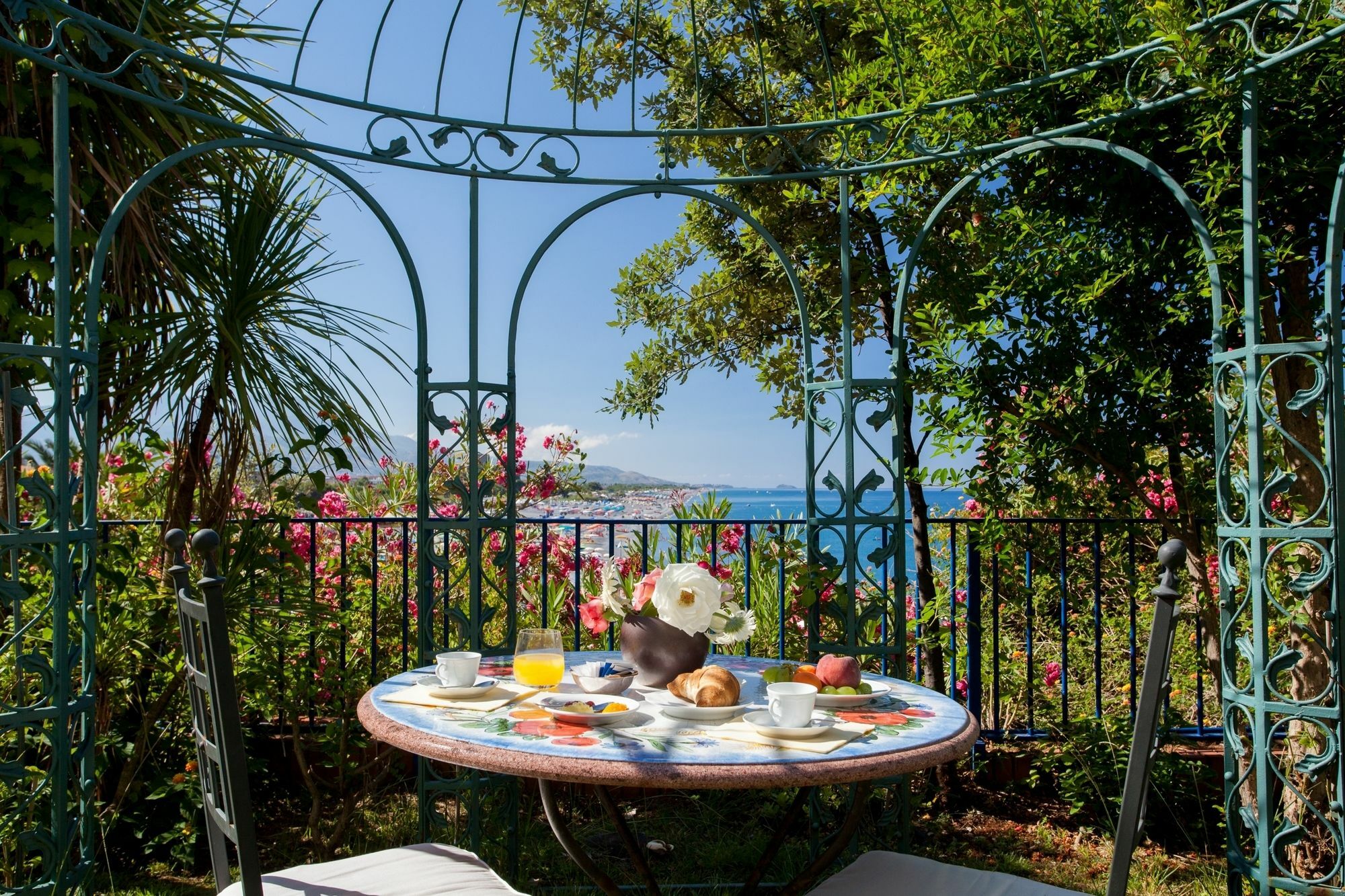Grand De Rose 4* Scalea